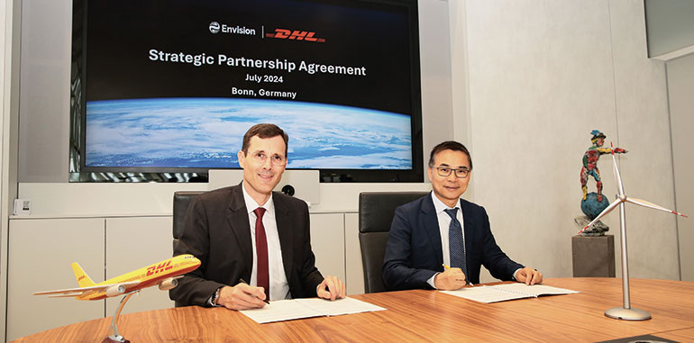 Alianza entre DHL y Envision para desarrollar innovaciones sostenibles en logística y energía