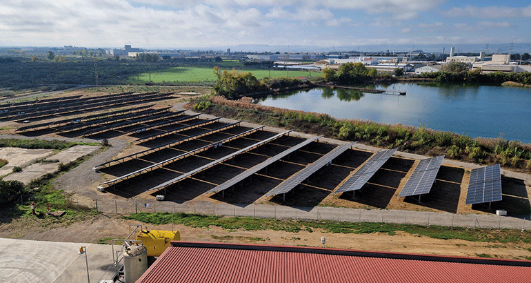 La nueva planta fotovoltaica de Ercros en Monzón permite reducir 220 t de CO2 al año