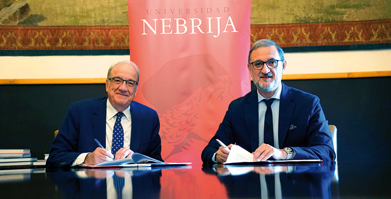 La Universidad de Nebrija firma un convenio de colaboración con AEE para lanzar el máster en Proyectos de Energía Eólica